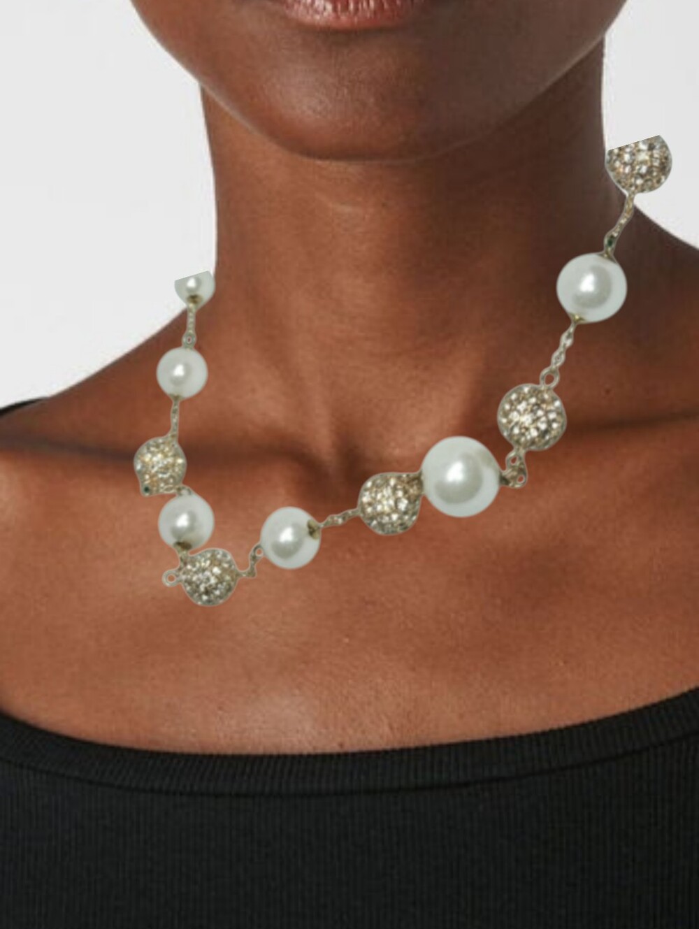 🙋 10/$20. Gold & White Faux Pearls Choker